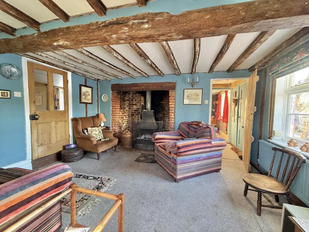 3 bedroom cottage for sale in Nethergate Street, Hopton, IP22