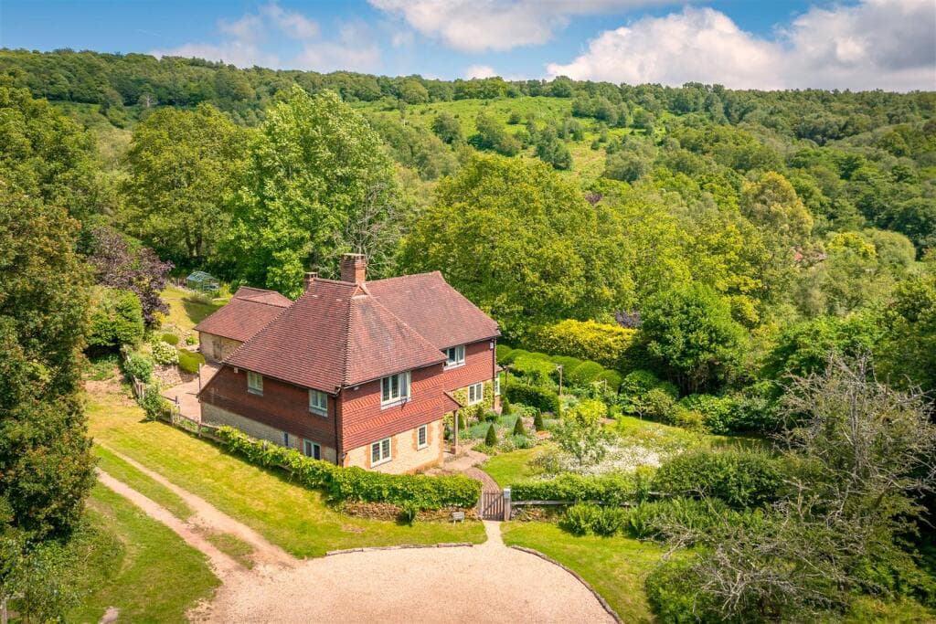 3 bedroom house for sale in Redford, GU29