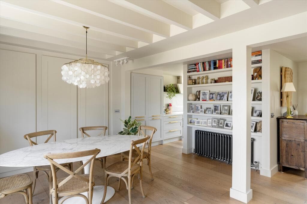 3 bedroom penthouse for sale in Queens Gardens, London W2
