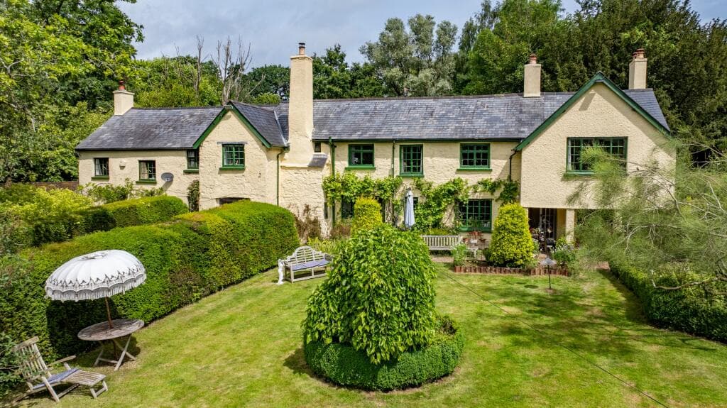 7 bedroom detached house for sale in Lurley, Tiverton, Devon, EX16
