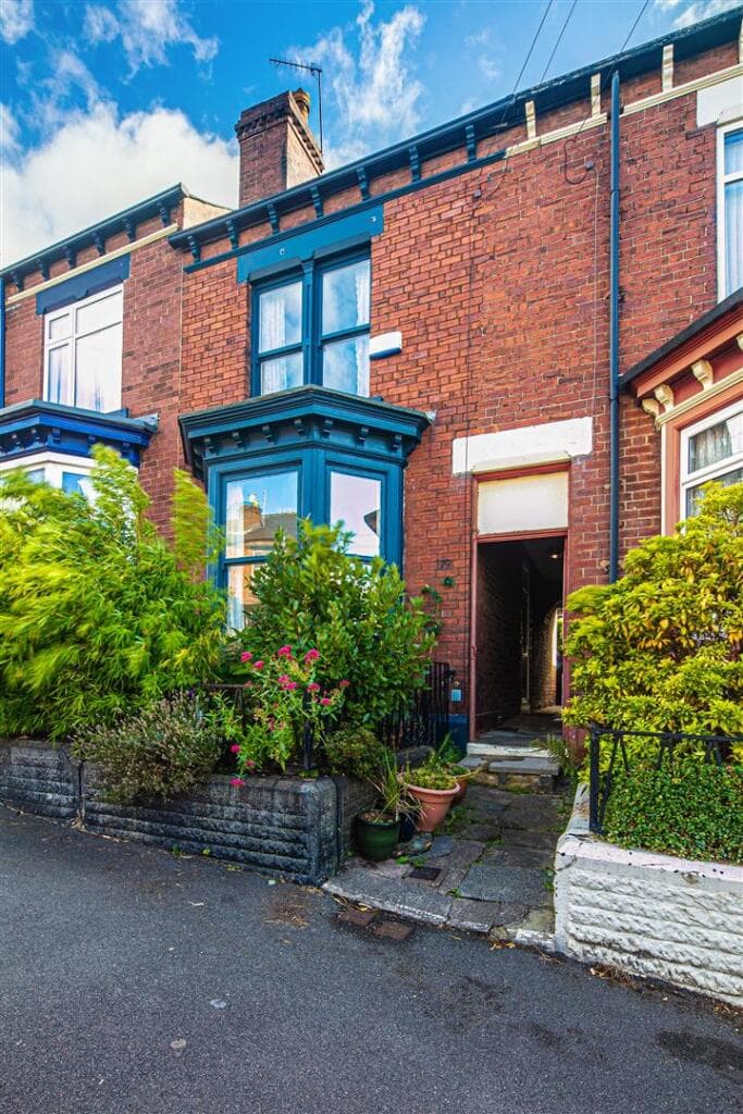 3 bedroom terraced house for sale in South View Road, Nether Edge, S7