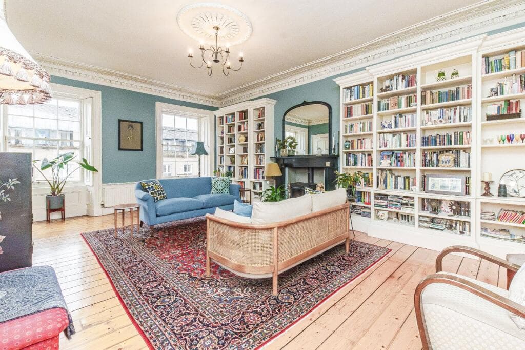 4 bedroom flat for sale in 24/2 Fettes Row, New Town, Edinburgh, EH3