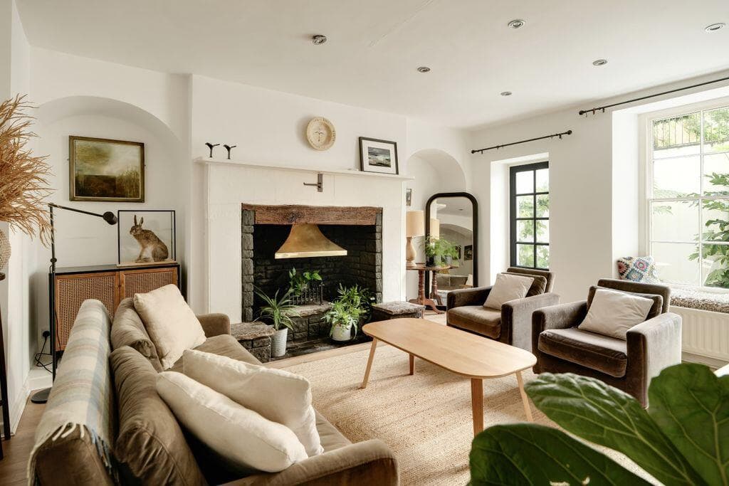 2 bedroom apartment for sale in West Mall | Clifton, BS8
