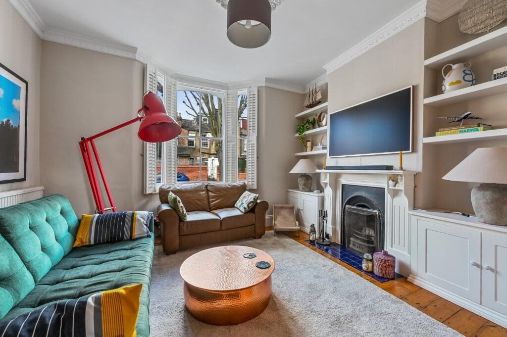 3 bedroom end of terrace house for sale in Horace Road, London, E7