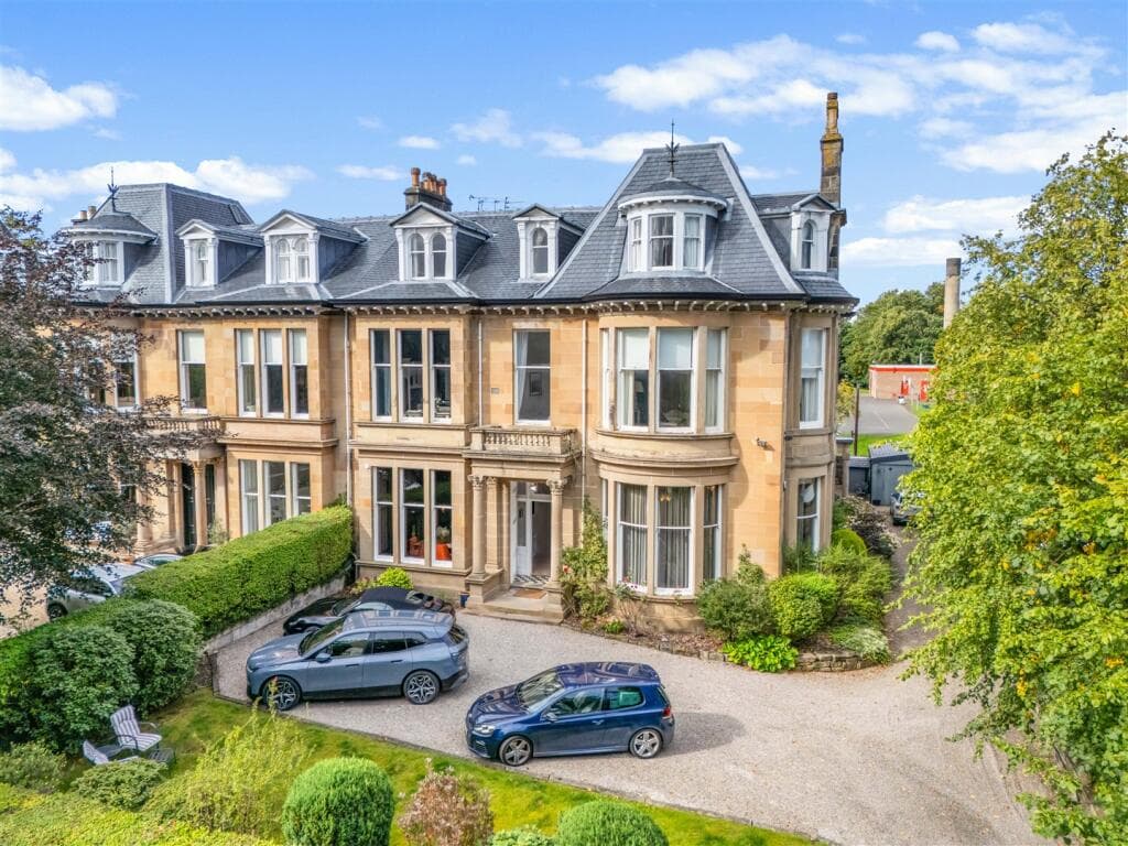 3 bedroom flat for sale in 0/1 7 Winton Drive, Kelvinside, G12 0PZ, G12