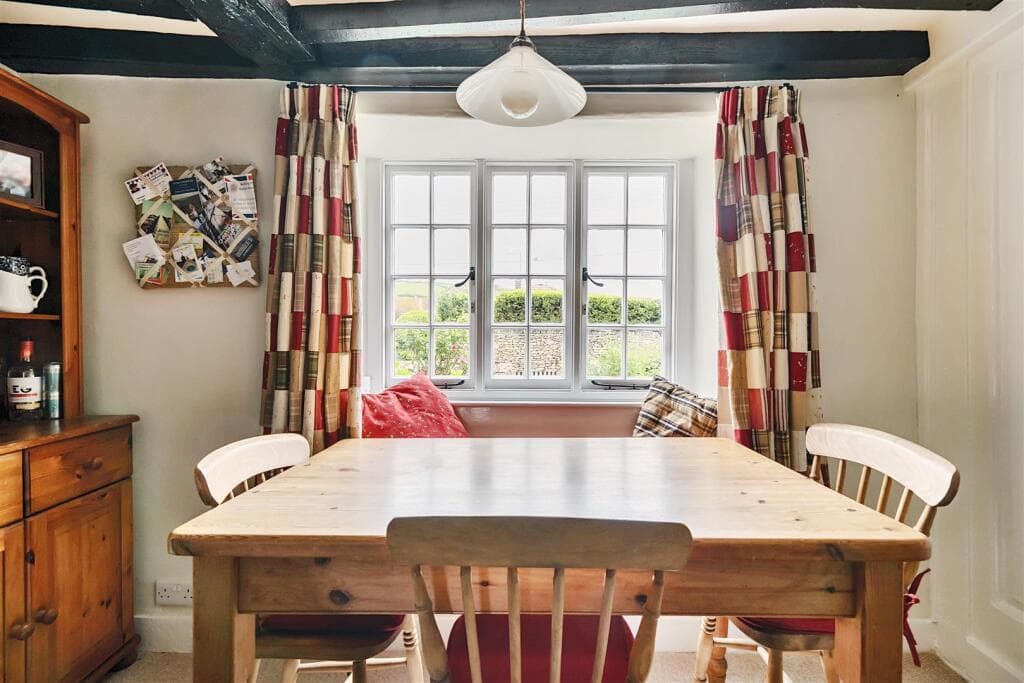 2 bedroom terraced house for sale in High Street, Burton Bradstock, Bridport, DT6