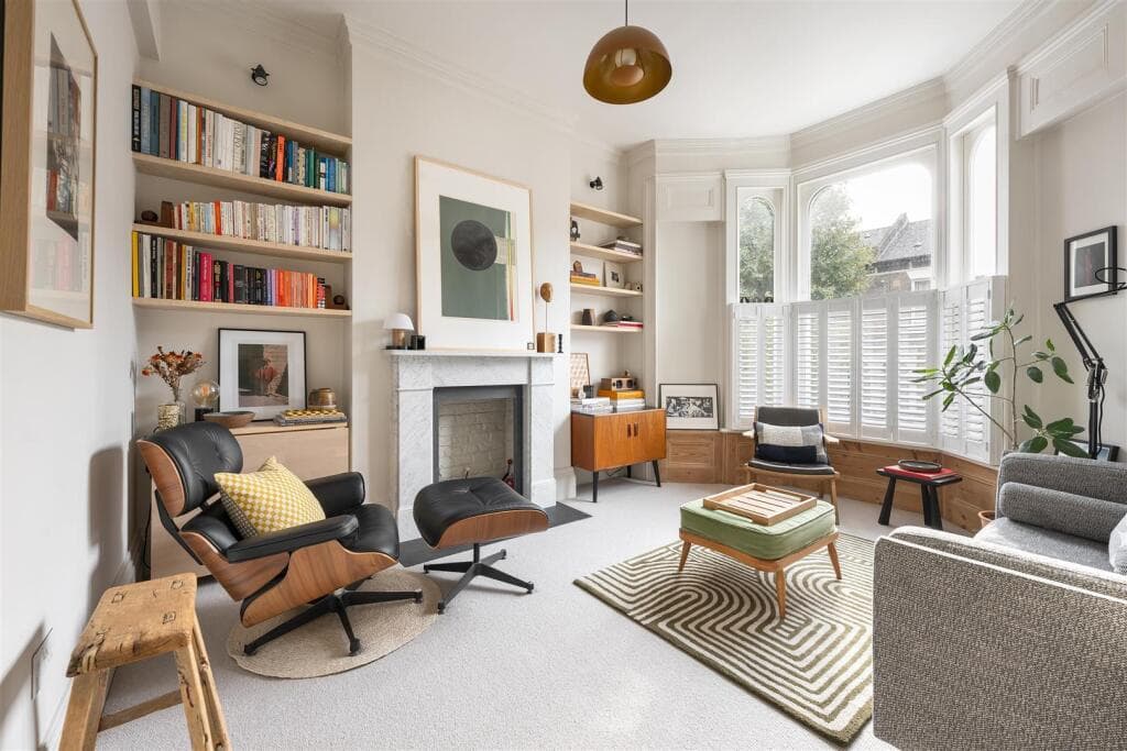 1 bedroom flat for sale in Glenarm Road, Hackney, E5