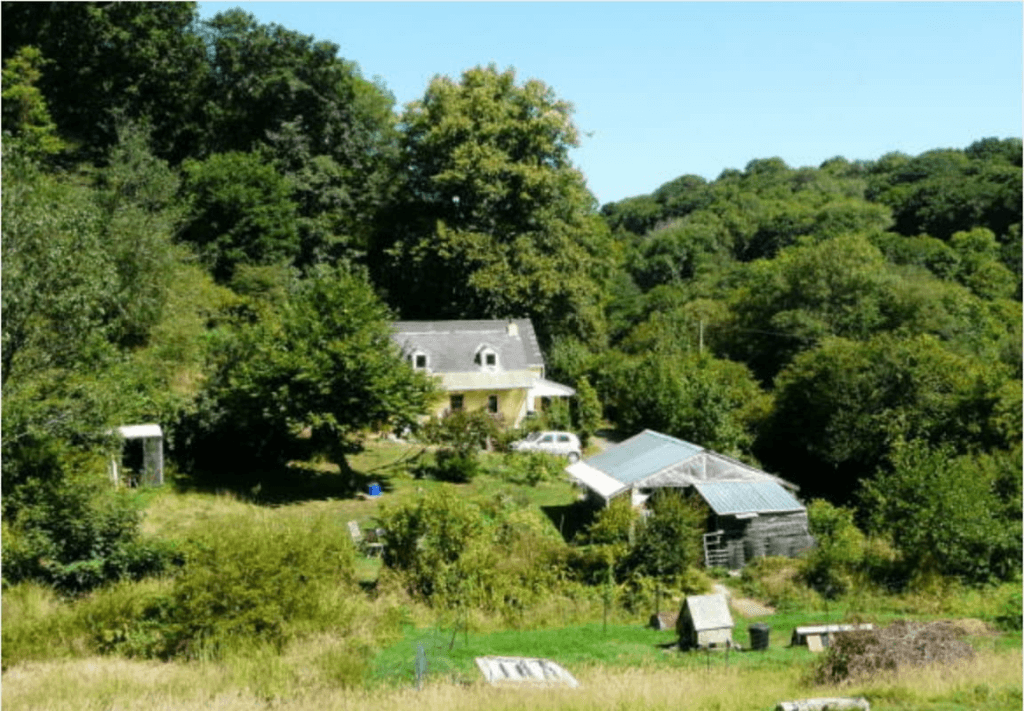 4 bedroom detached house for sale in Hafod Y Dail, Clynderwen, SA66
