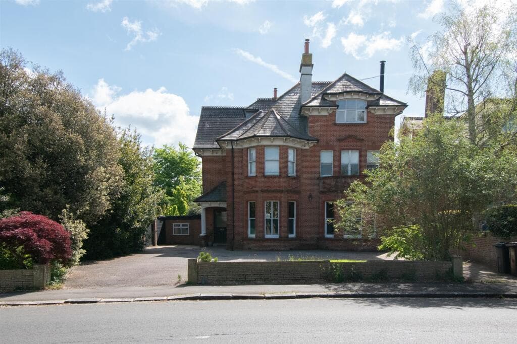 7 bedroom detached house for sale in The Green, St. Leonards-On-Sea, TN38