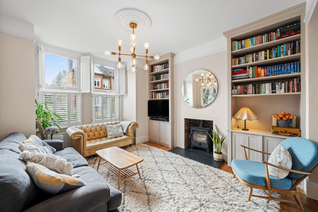 5 bedroom terraced house for sale in Brookbank Road, London SE13