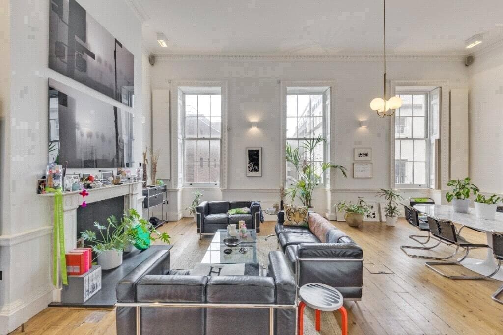 2 bedroom apartment for sale in Hertford Street, London, W1J