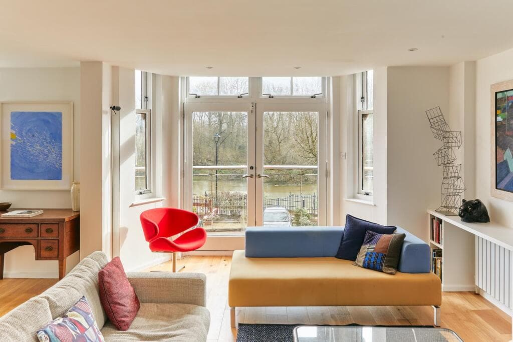 2 bedroom apartment for sale in Lower Square, Isleworth, TW7