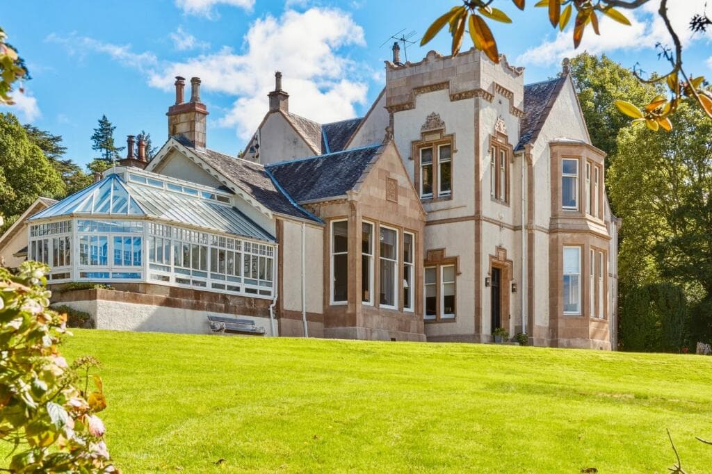 7 bedroom detached house for sale in Letrualt, Shandon, Helensburgh, Argyll and Bute, G84