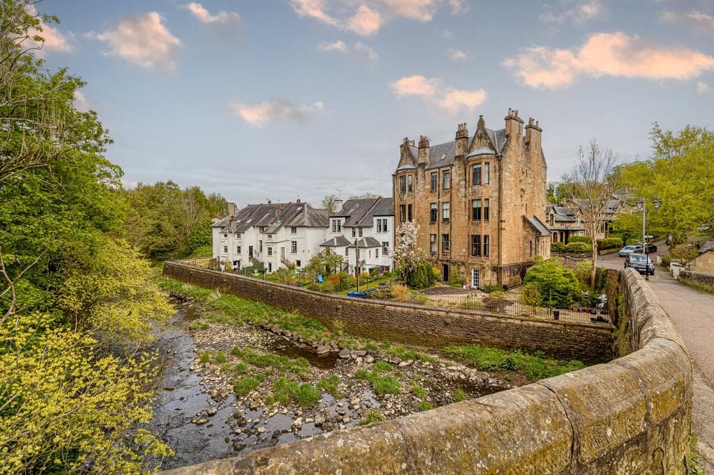 2 bedroom apartment for sale in Snuff Mill Road, Cathcart, Glasgow, G44