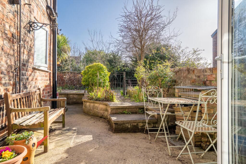 1 bedroom apartment for sale in Heslington Lane, York, YO10