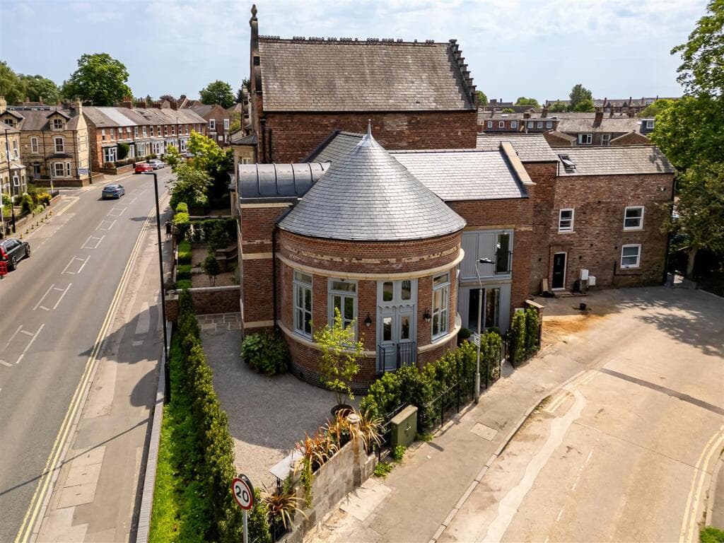 3 bedroom house for sale in Fulford Road, York, YO10 4BE, YO10