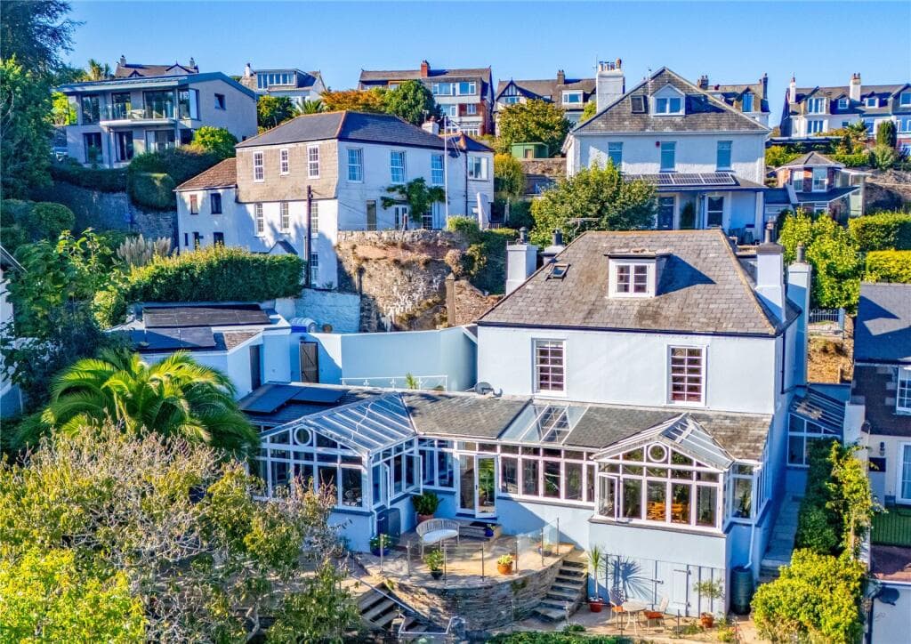 4 bedroom detached house for sale in Clarence Hill, Dartmouth, Devon, TQ6