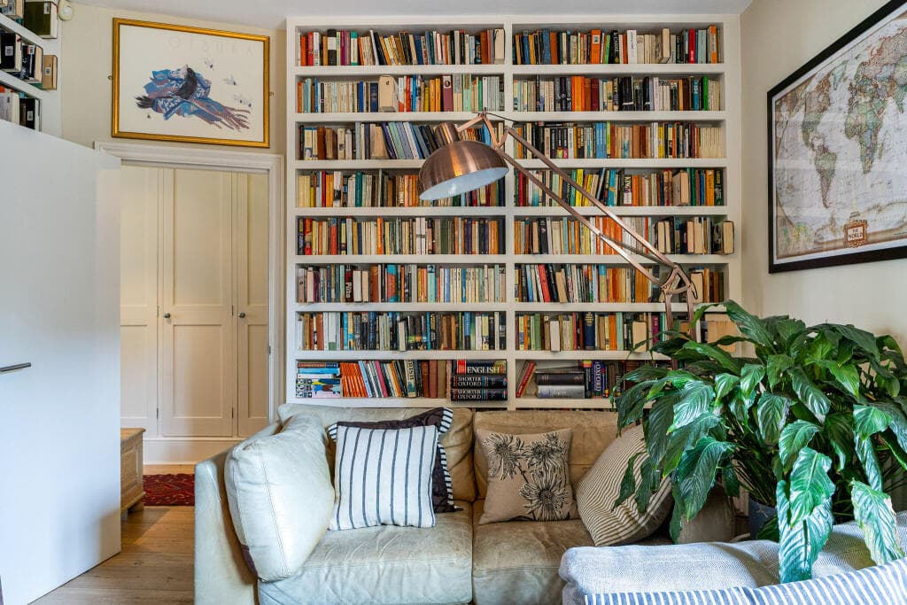 4 bedroom terraced house for sale in Spenser Road, London, SE24