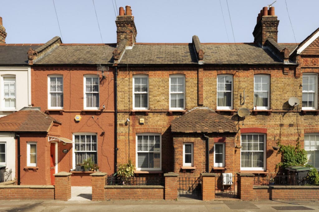 2 bedroom terraced house for sale in Farrant Avenue, Noel Park, London, N22