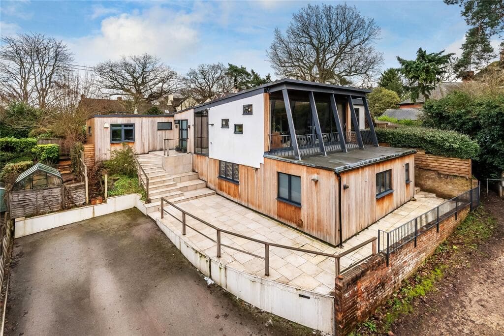 5 bedroom detached house for sale in Farm Lane, Send, Surrey, GU23