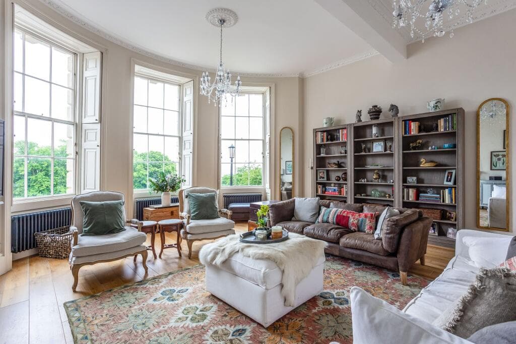 3 bedroom apartment for sale in Lansdown Crescent, Bath, BA1
