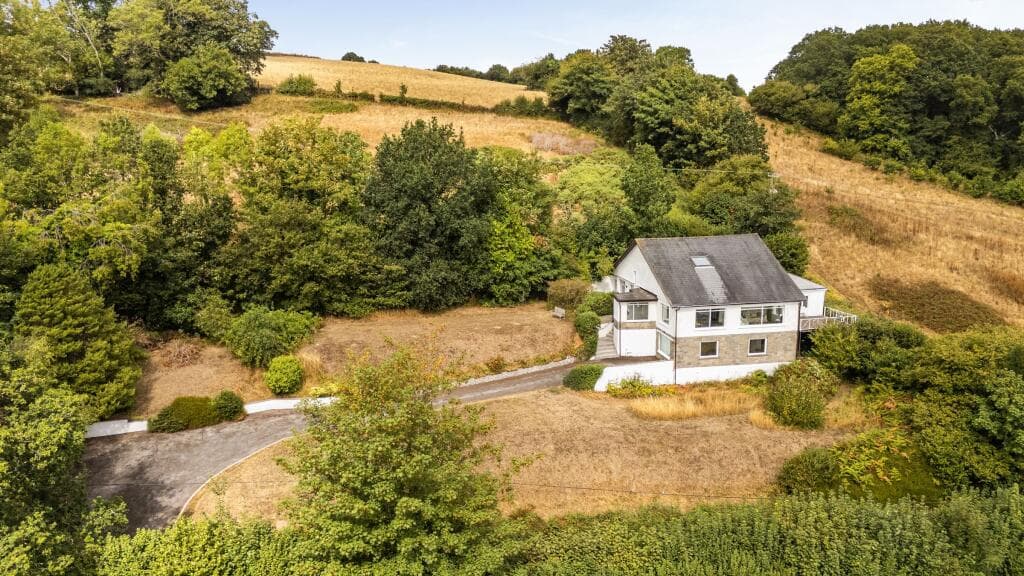 4 bedroom detached house for sale in Higher Brimley, Bovey Tracey, TQ13