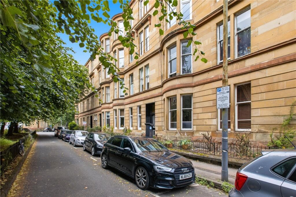 2 bedroom flat for sale in 0/1, 24 Barrington Drive, Glasgow, Glasgow City, G4