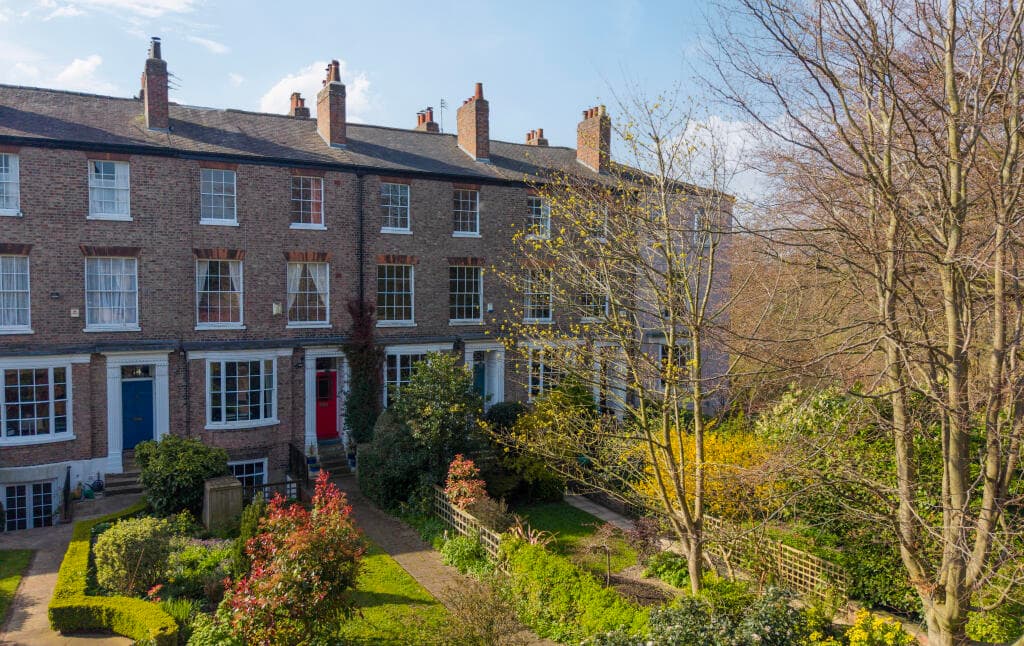 5 bedroom town house for sale in New Walk Terrace, York, YO10