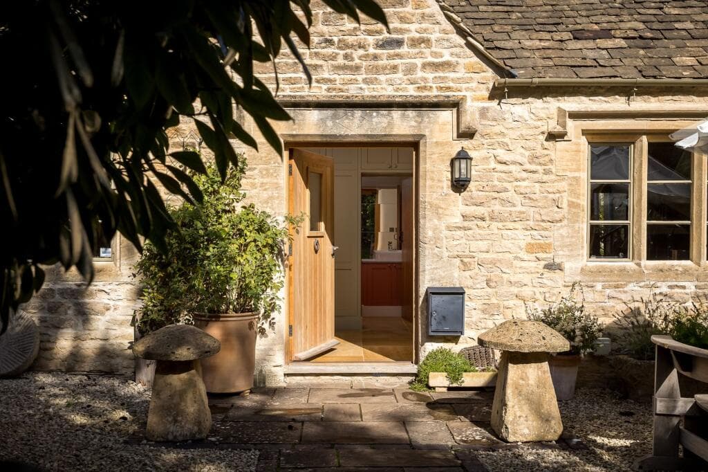 3 bedroom character property for sale in Ferndale Barns, Lower Swell, GL54