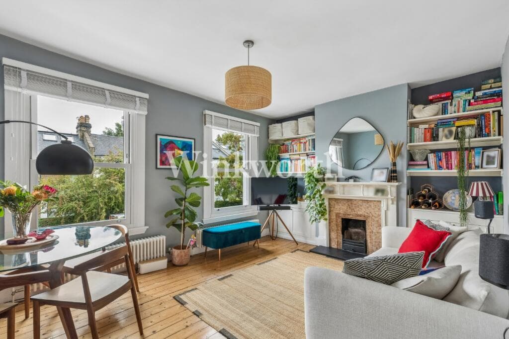 2 bedroom apartment for sale in Lothair Road South, London, N4