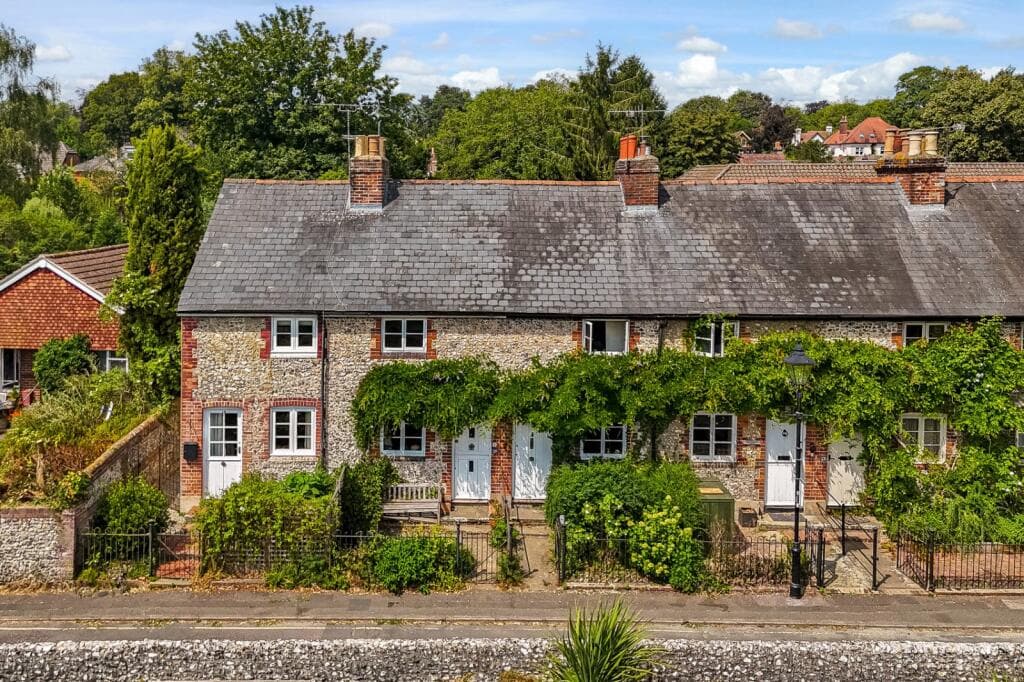 2 bedroom terraced house for sale in Back Street, Winchester, Hampshire, SO23