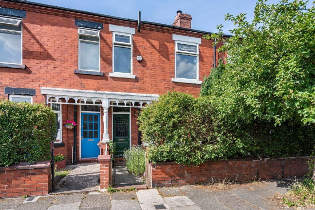 3 bedroom terraced house for sale in Delamere Road, Manchester, M19 3NZ, M19