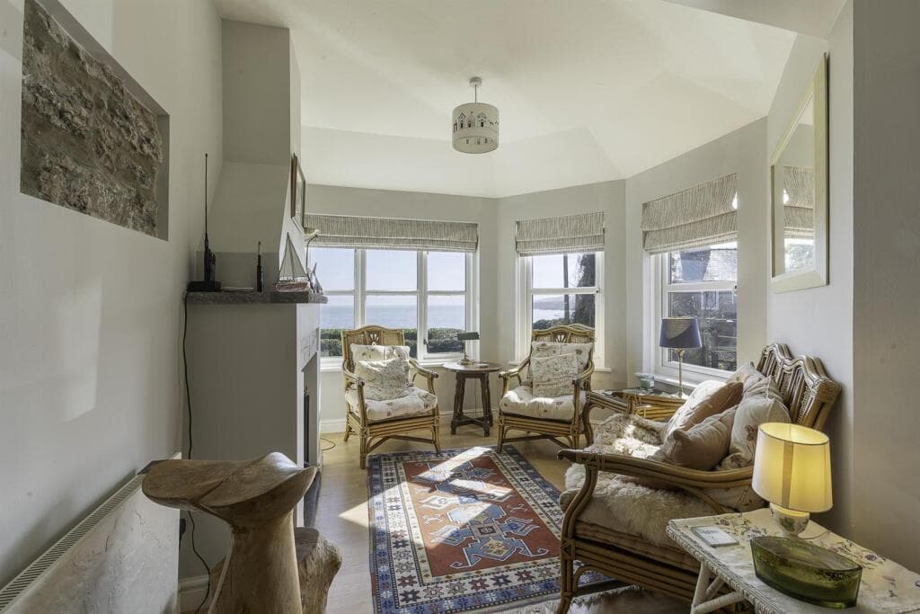 3 bedroom house for sale in Moelfre, LL72