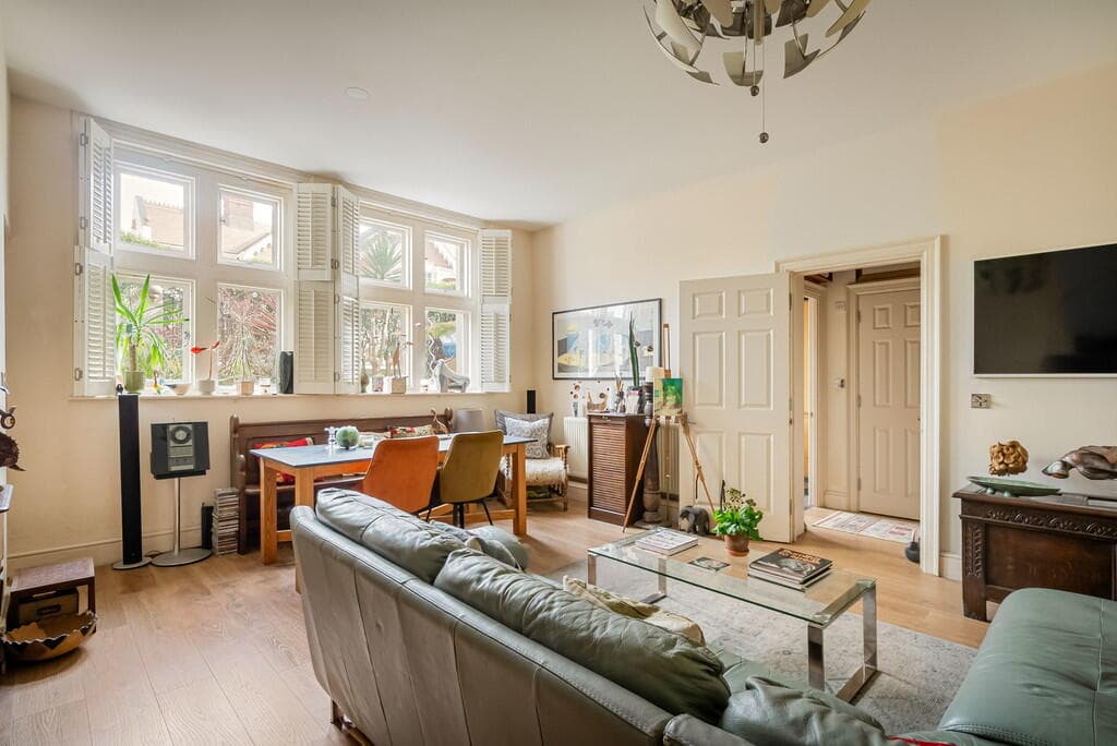1 bedroom apartment for sale in De Courcel Road, Brighton, BN2