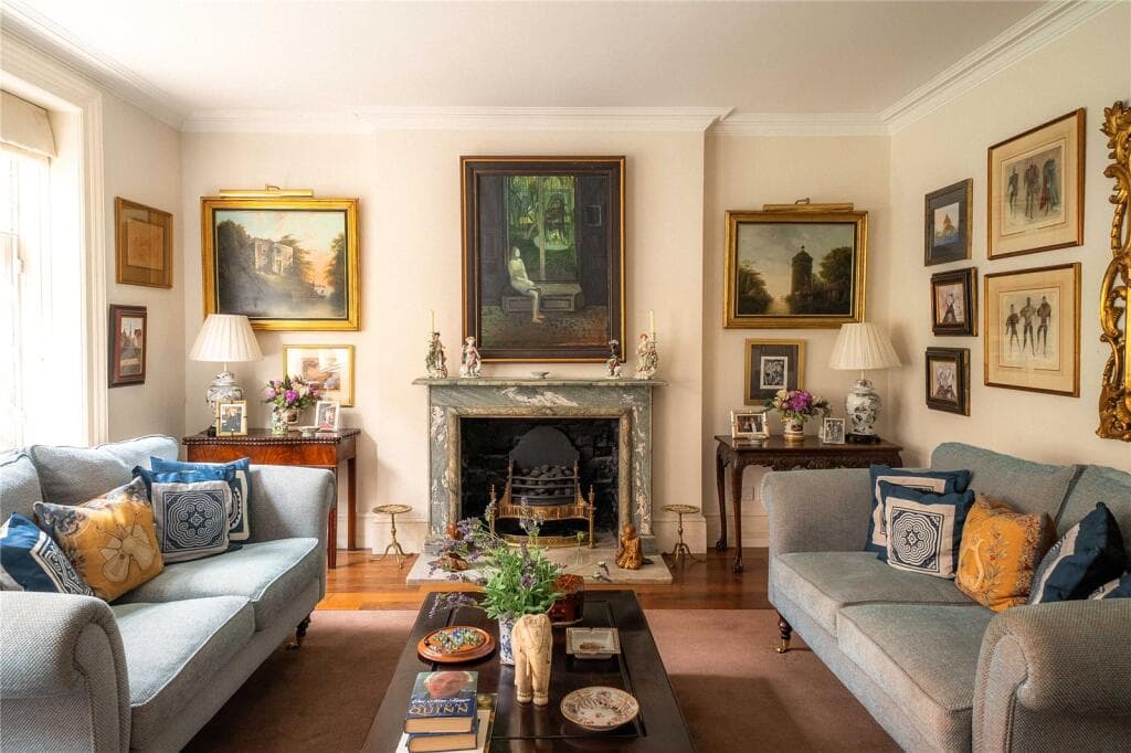 2 bedroom apartment for sale in Abingdon Gardens, 40 Abingdon Villas, Kensington, London, W8