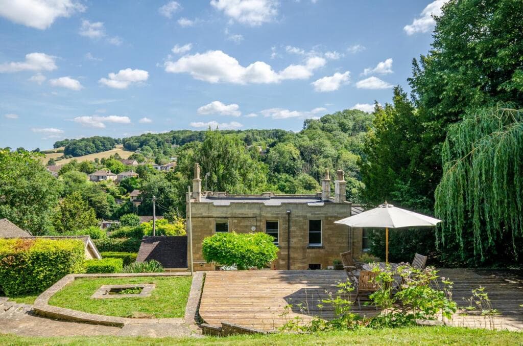 4 bedroom detached house for sale in Devizes Road, Box, SN13