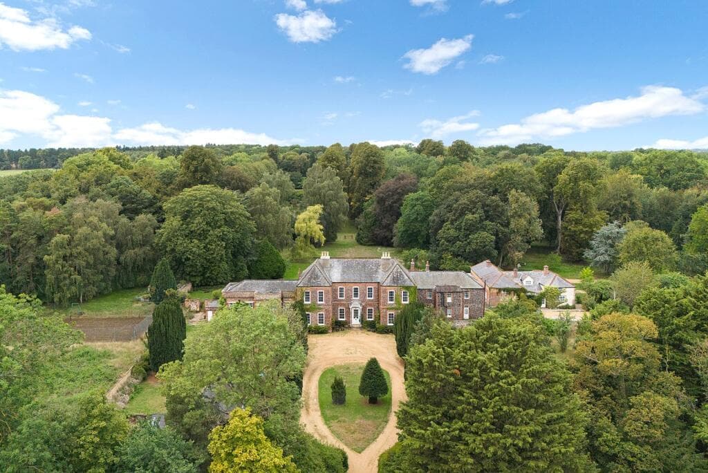 7 bedroom detached house for sale in Brandon, Suffolk, IP27