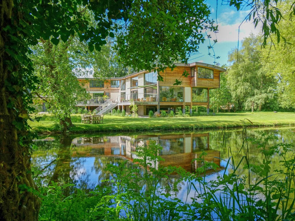 4 bedroom detached house for sale in Mill Road Shiplake Henley on Thames, Oxfordshire, RG9 3LW, RG9