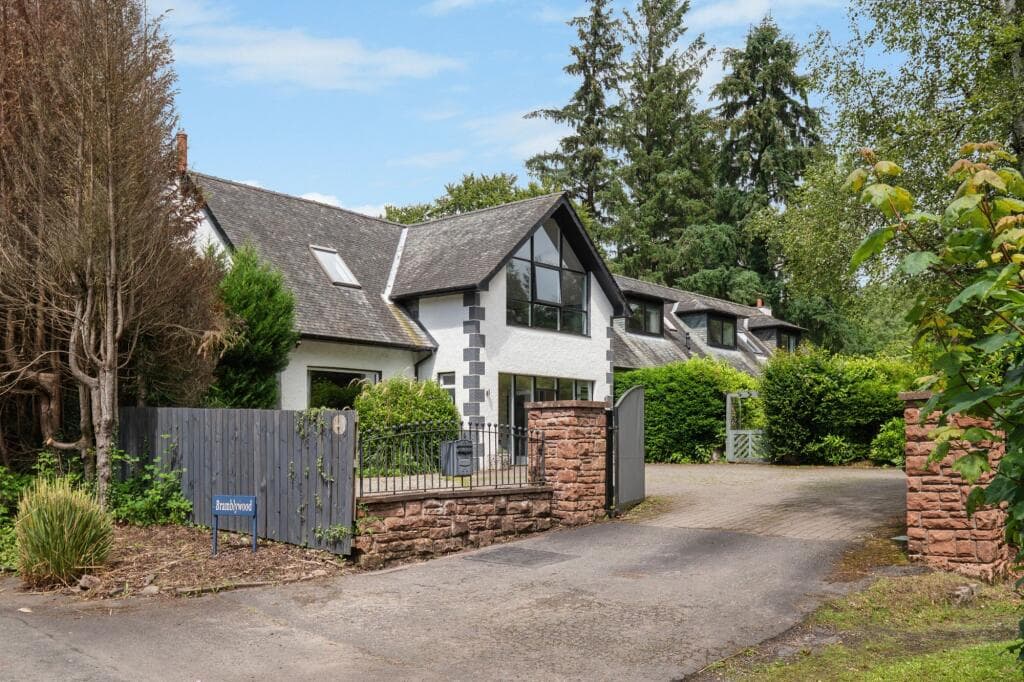 6 bedroom detached house for sale in Bramblywood, Buchanan Castle Estate, Drymen, Glasgow, G63