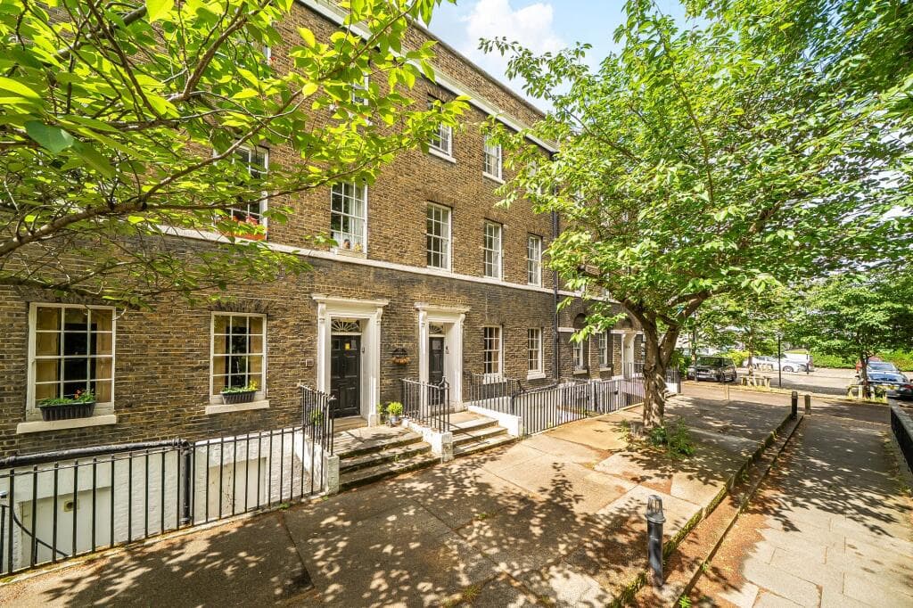 1 bedroom flat for sale in Longshore, London, SE8