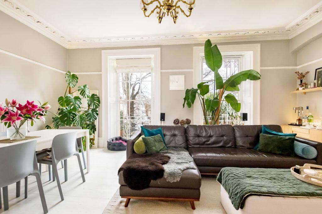 2 bedroom maisonette for sale in Oakfield Road | Clifton, BS8