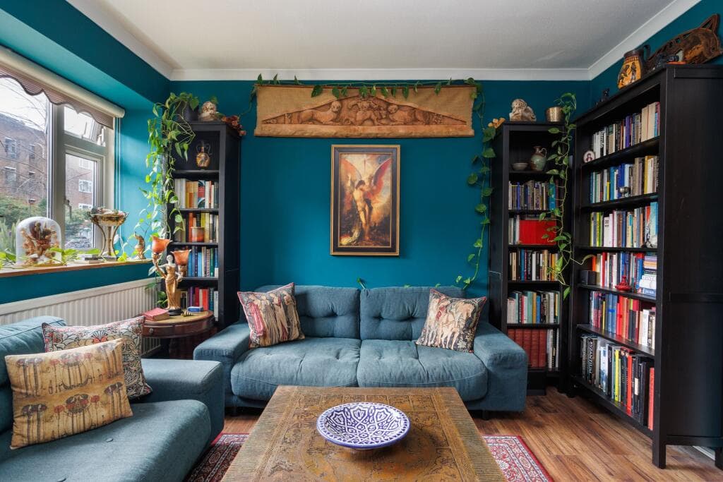 2 bedroom flat for sale in Lawson Court, Finsbury Park, N4