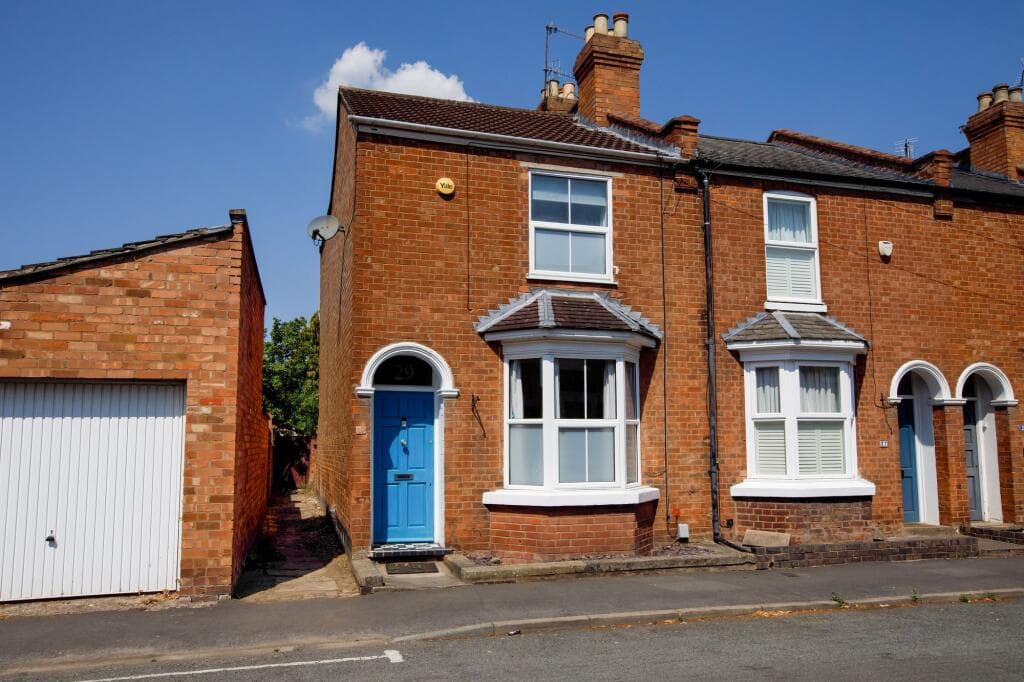 2 bedroom end of terrace house for sale in Northcote Street, Leamington Spa, CV31