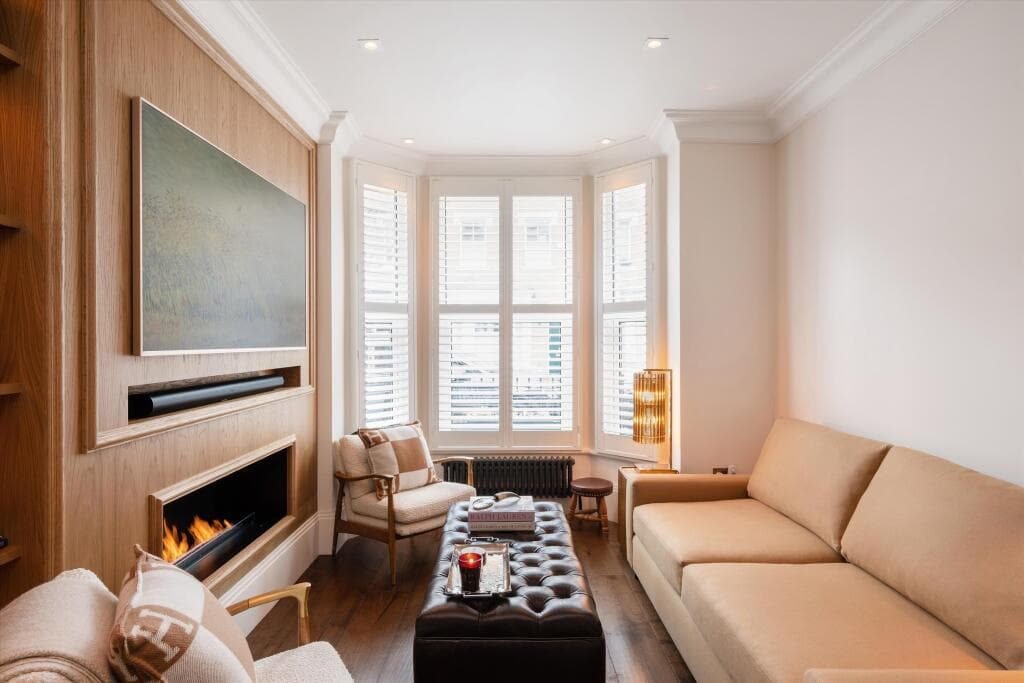 3 bedroom terraced house for sale in Prospect Road, London NW2