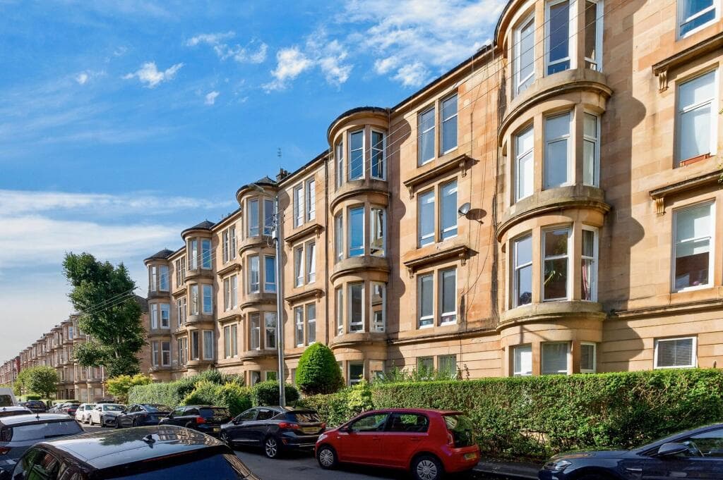 2 bedroom apartment for sale in Battlefield Avenue, Battlefield, Glasgow, G42