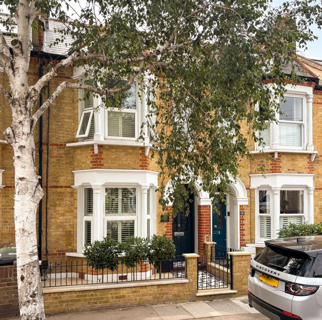 5 bedroom terraced house for sale in Fernbrook Road, Hither Green, SE13