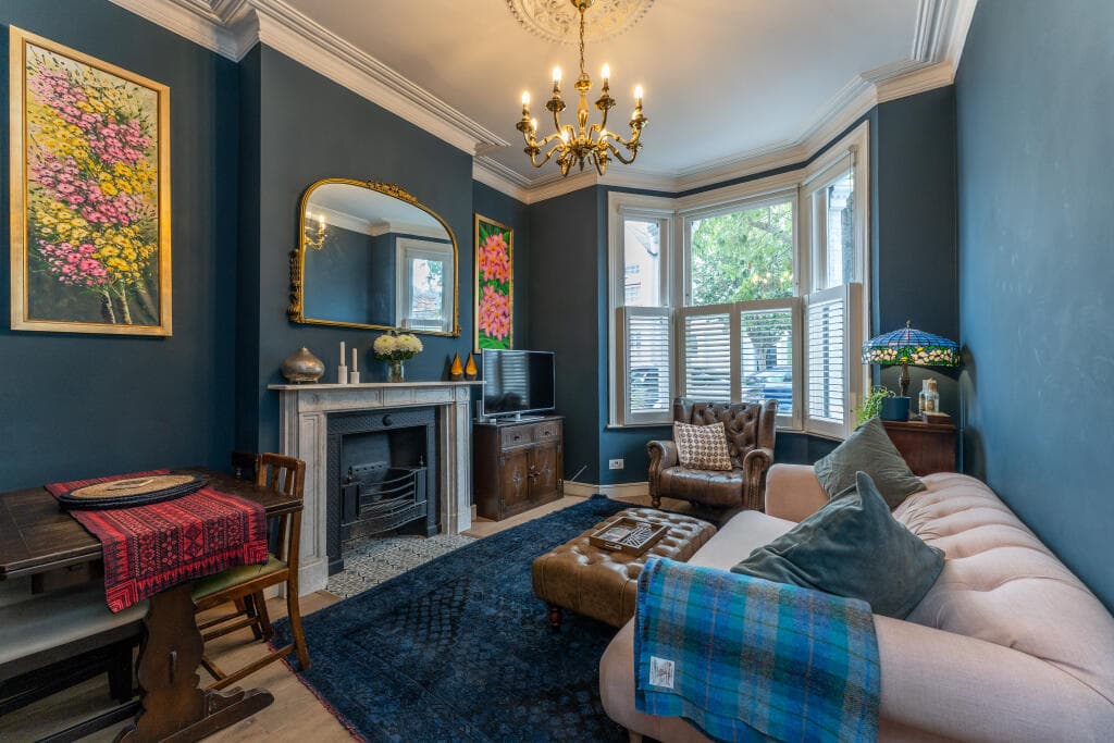 2 bedroom flat for sale in Kingsley Road, London, NW6