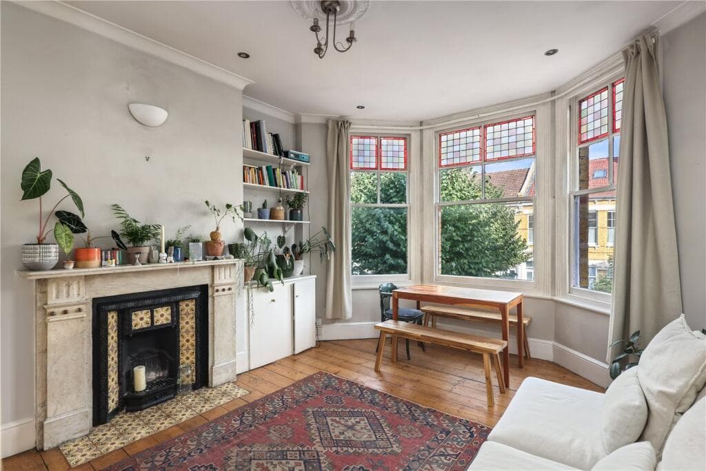 1 bedroom flat for sale in Newick Road, Clapton, London, E5