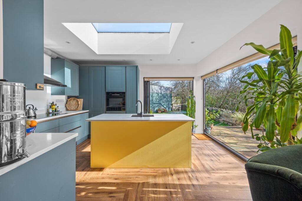 3 bedroom bungalow for sale in Idstone Road, Fishponds, BS16