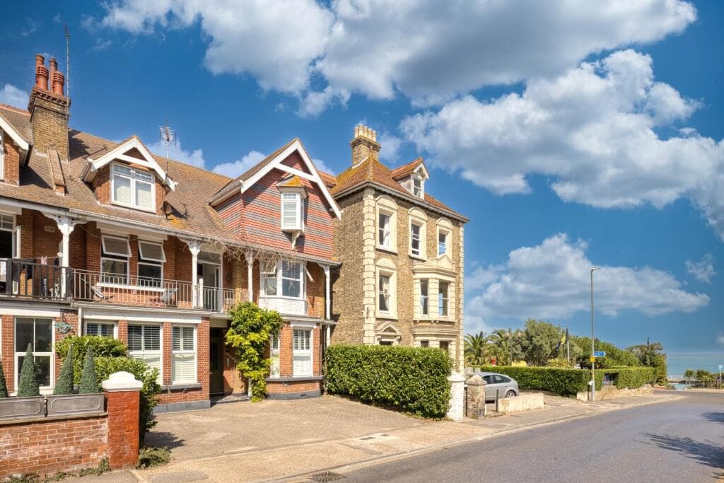 2 bedroom flat for sale in Granville Road, Broadstairs, CT10